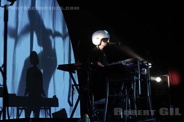 CASCADEUR - 2010-11-07 - PARIS - La Cigale - 